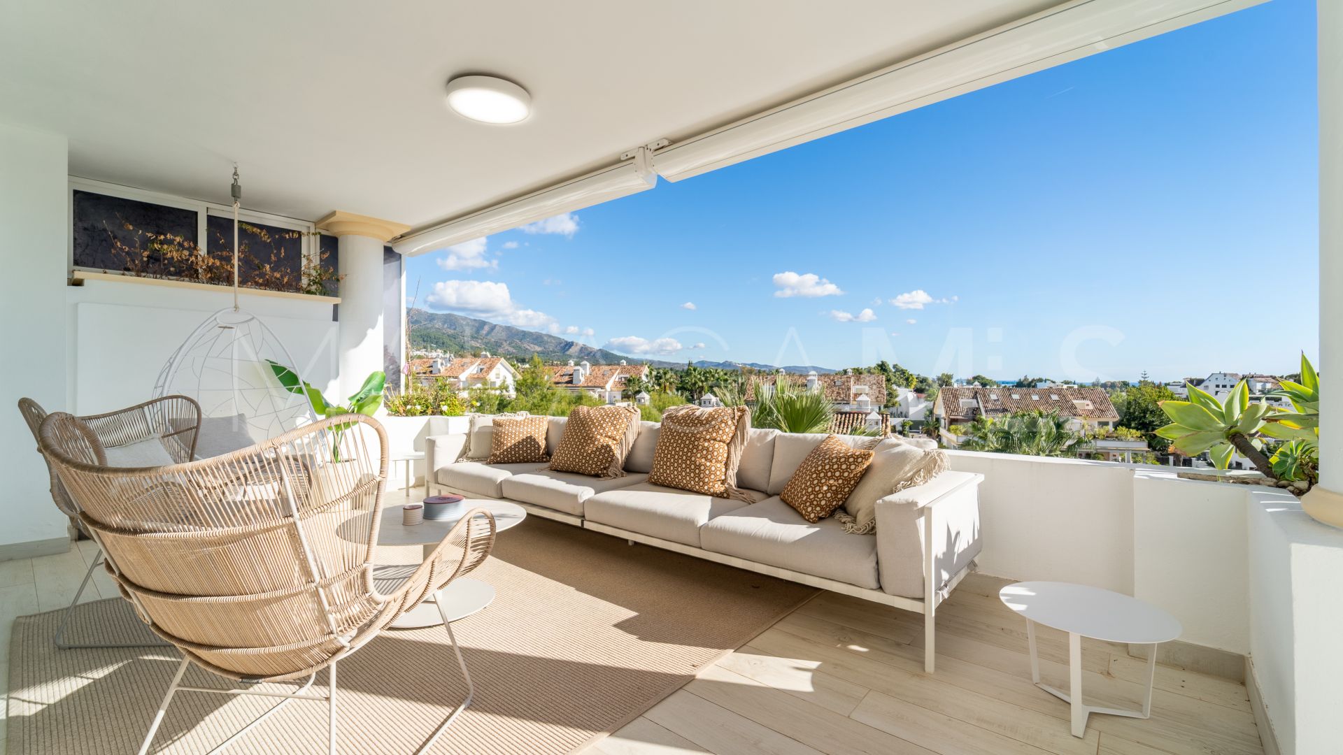 Duplex penthouse for sale in Monte Paraiso