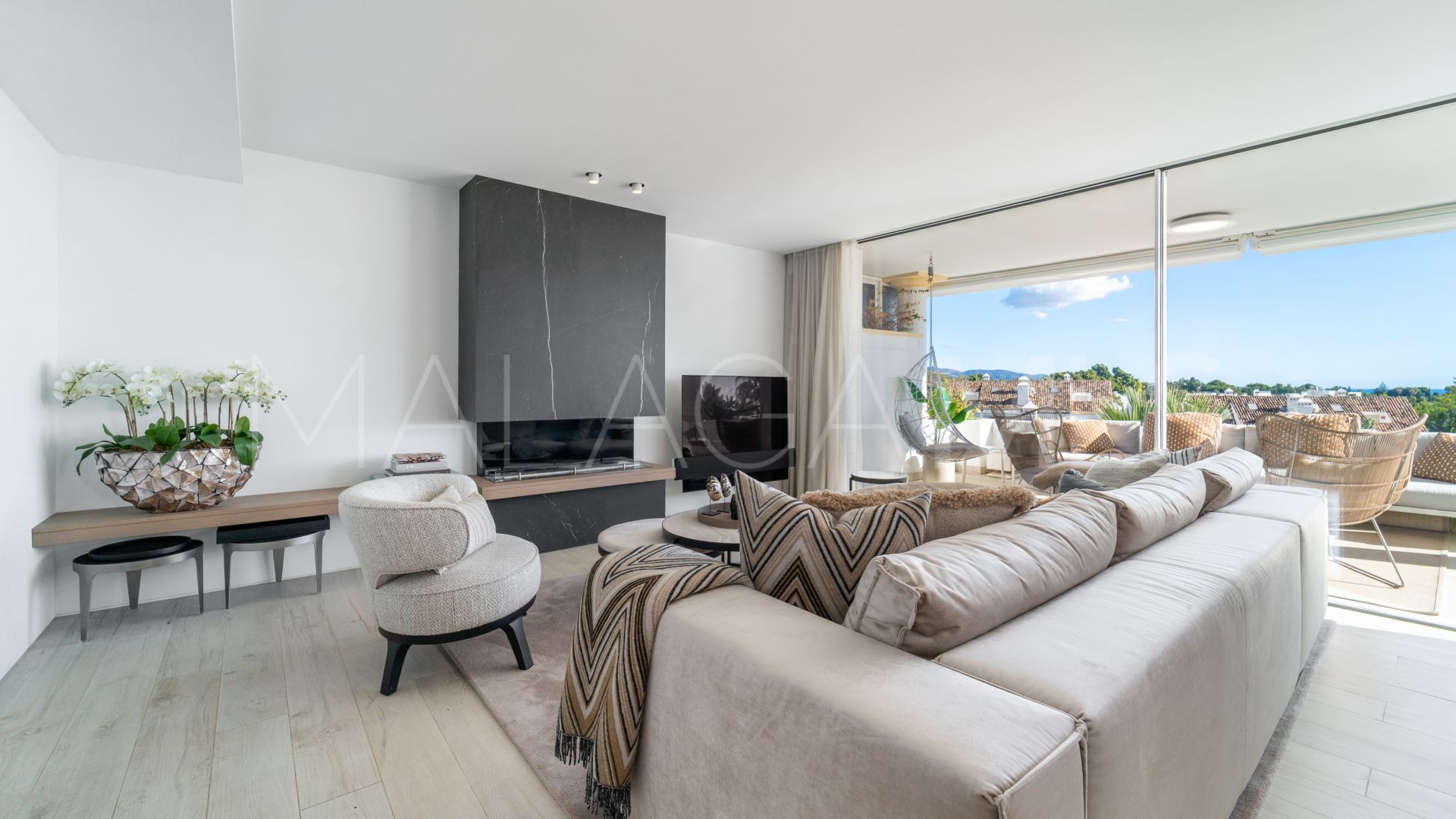 Duplex penthouse for sale in Monte Paraiso