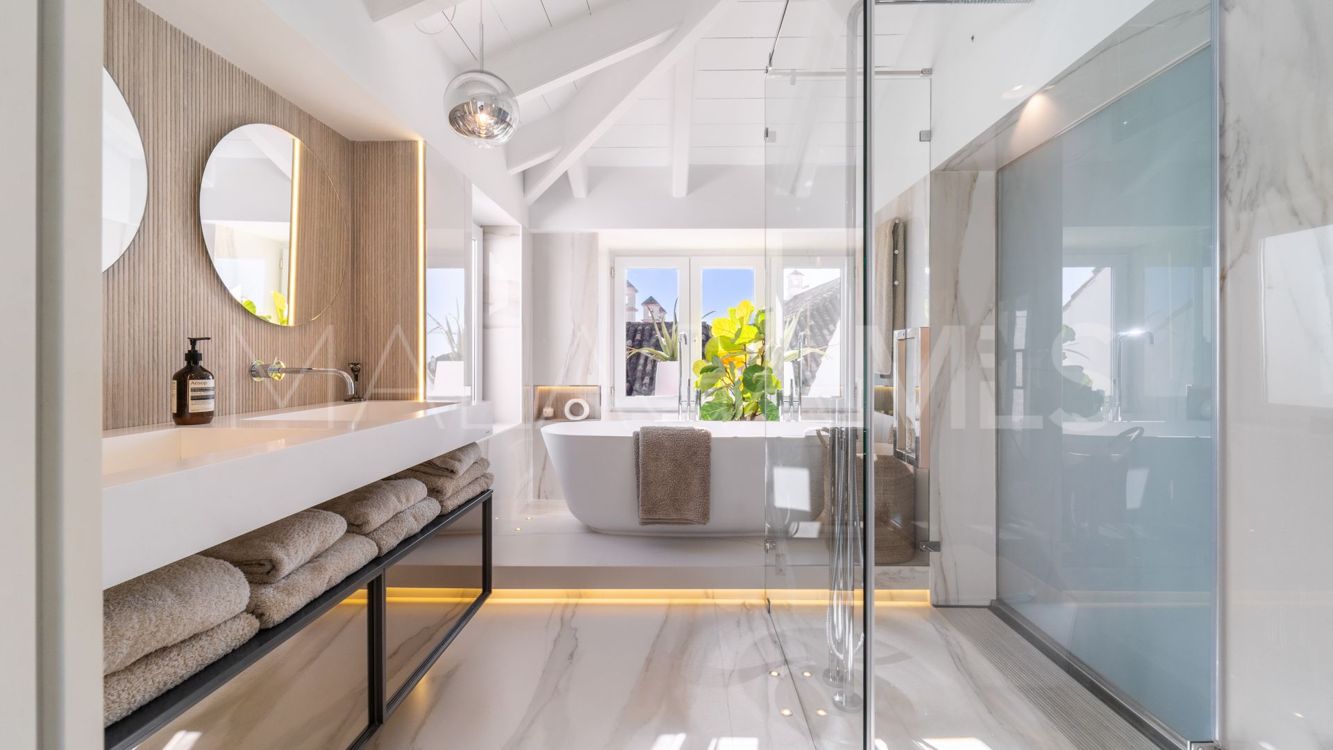 Duplex penthouse for sale in Monte Paraiso