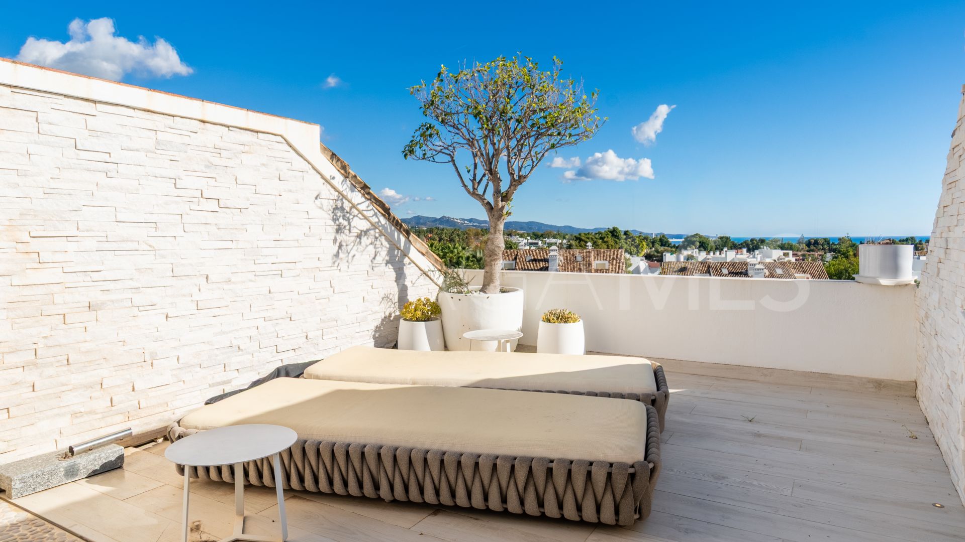 Duplex penthouse for sale in Monte Paraiso