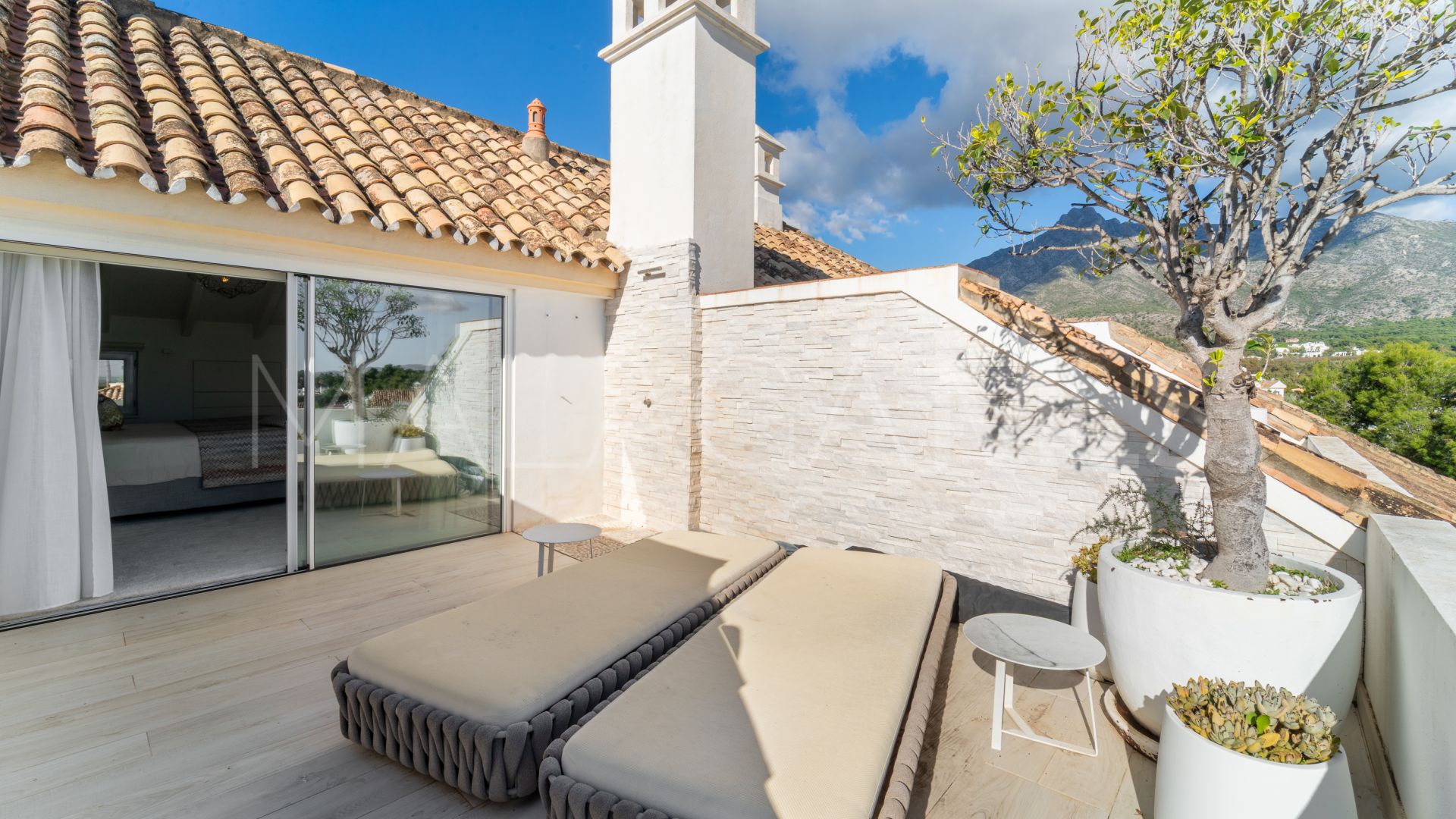 Duplex penthouse for sale in Monte Paraiso