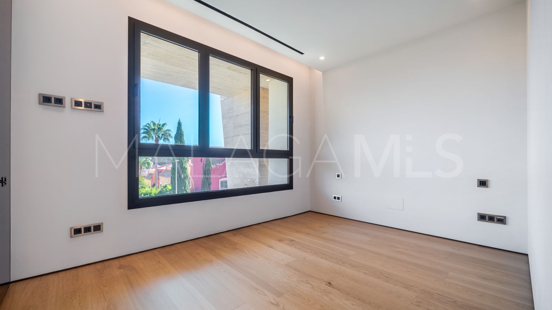 Atico duplex a la venta in Epic Marbella