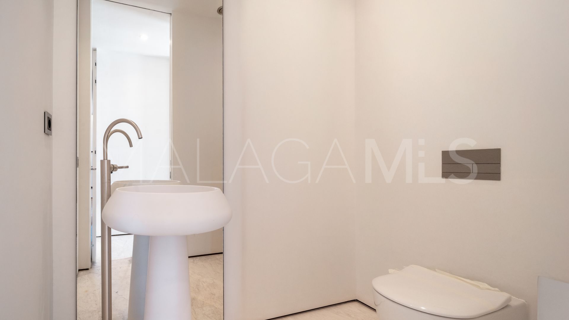 Atico duplex a la venta in Epic Marbella