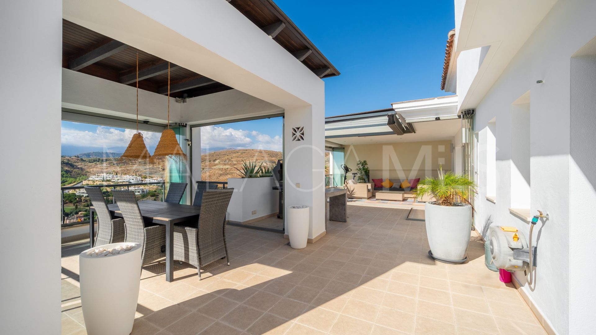 Buy penthouse with 2 bedrooms in Los Flamingos