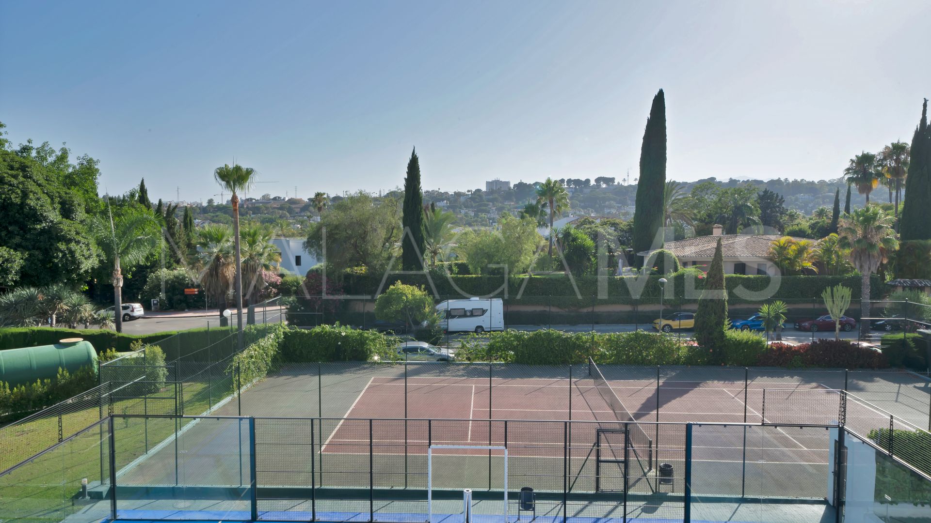 Duplex penthouse for sale in Los Dragos