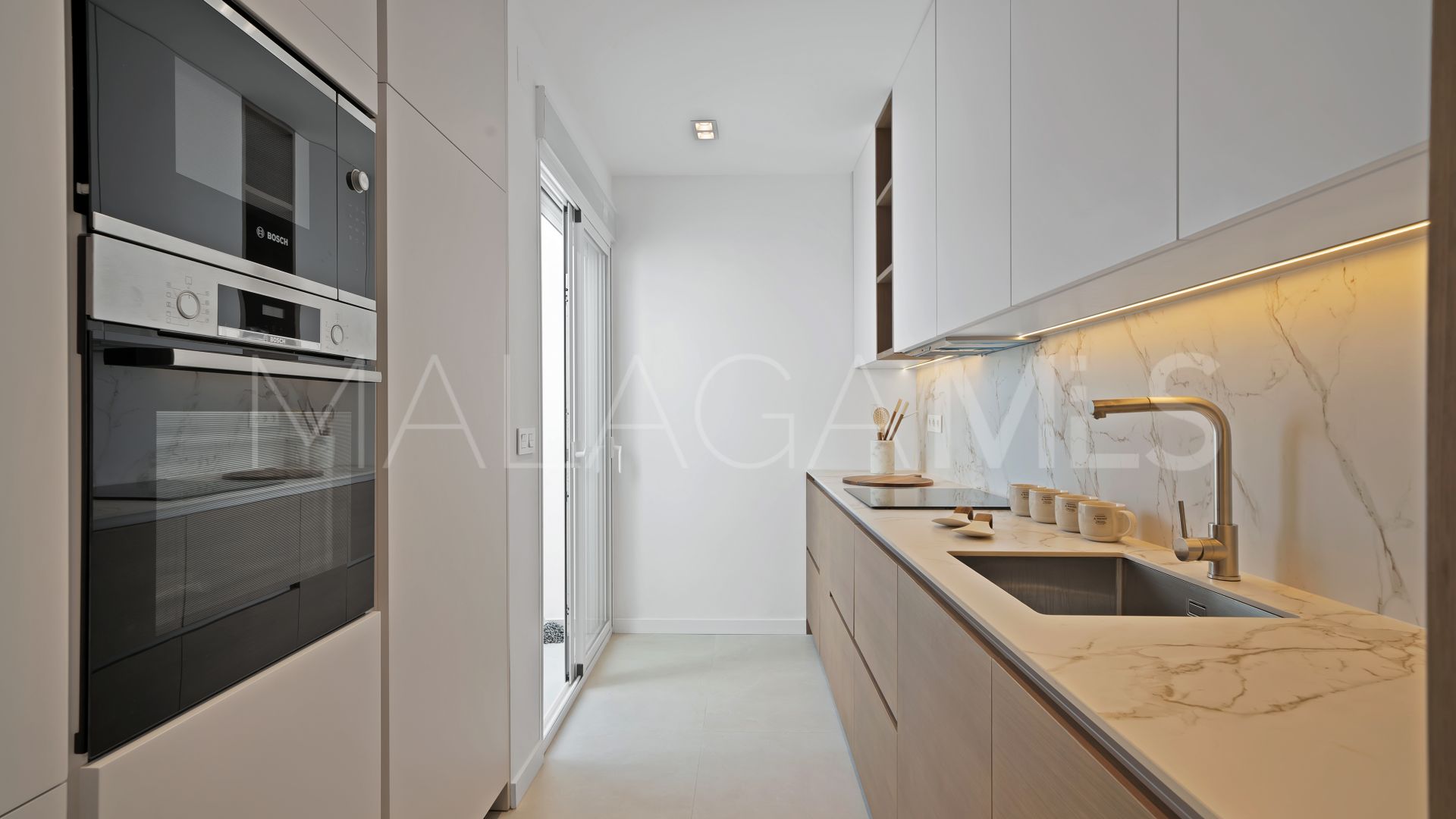 Duplex penthouse for sale in Los Dragos