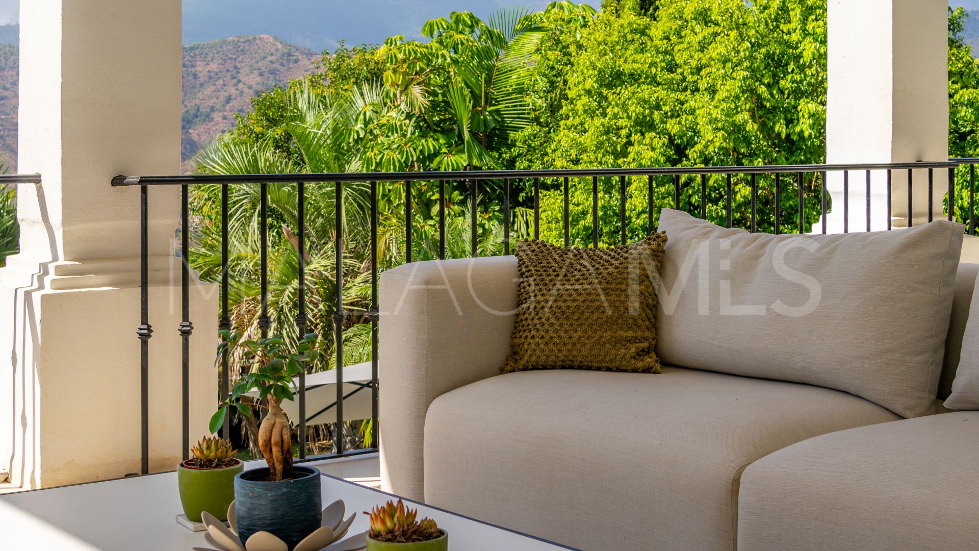 For sale villa in Sierra Blanca Country Club