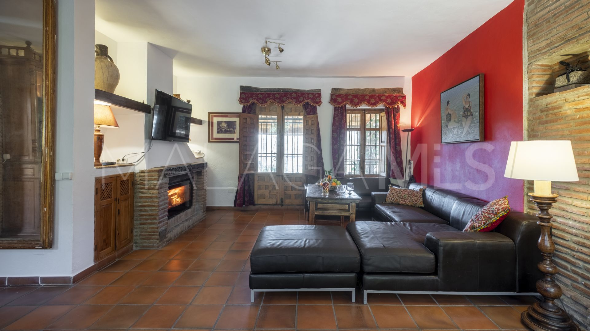 Villa for sale in Sayalonga