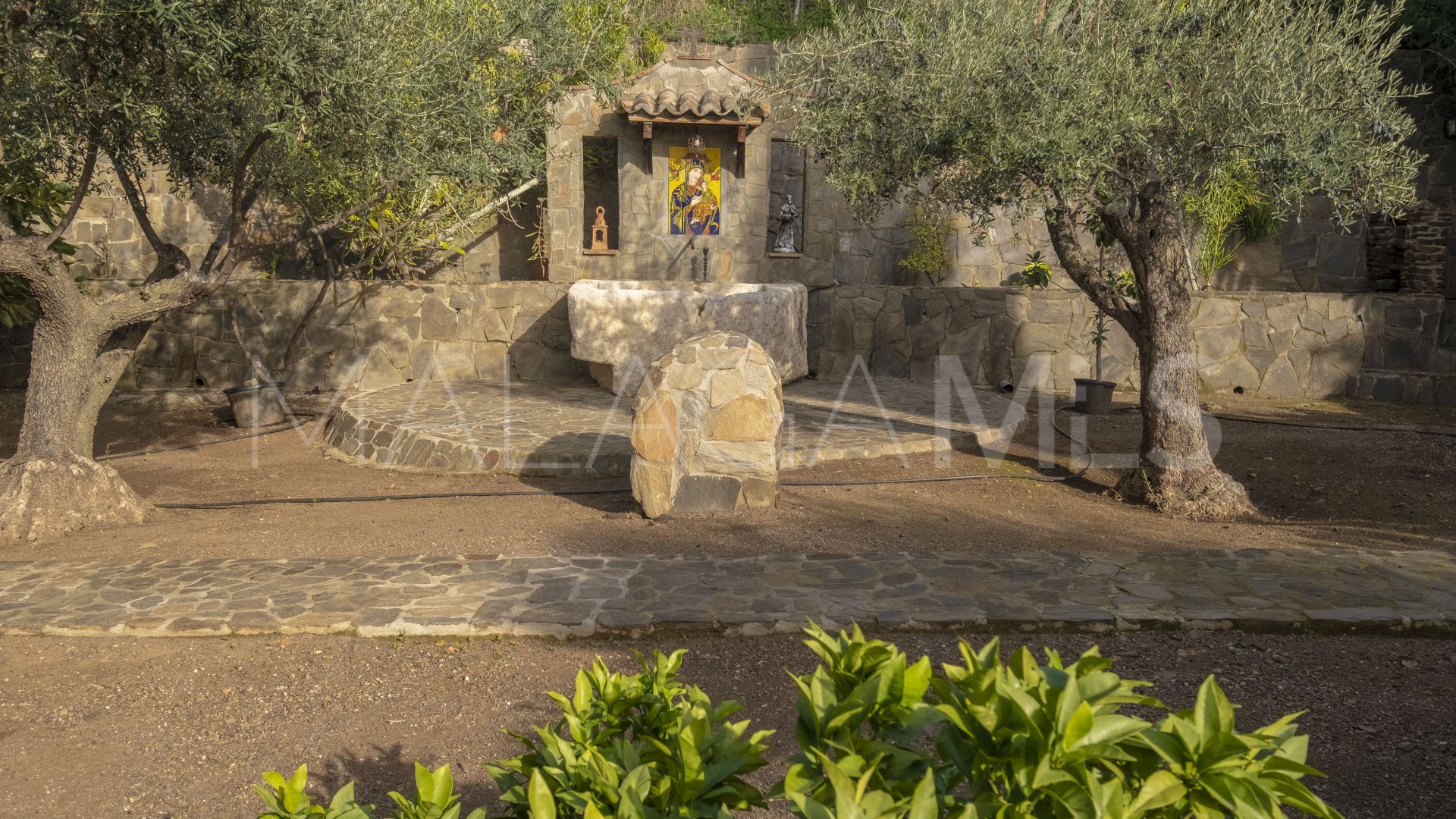 Villa for sale in Sayalonga