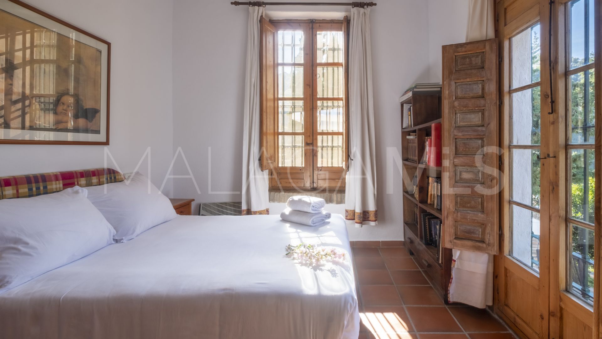 Villa for sale in Sayalonga