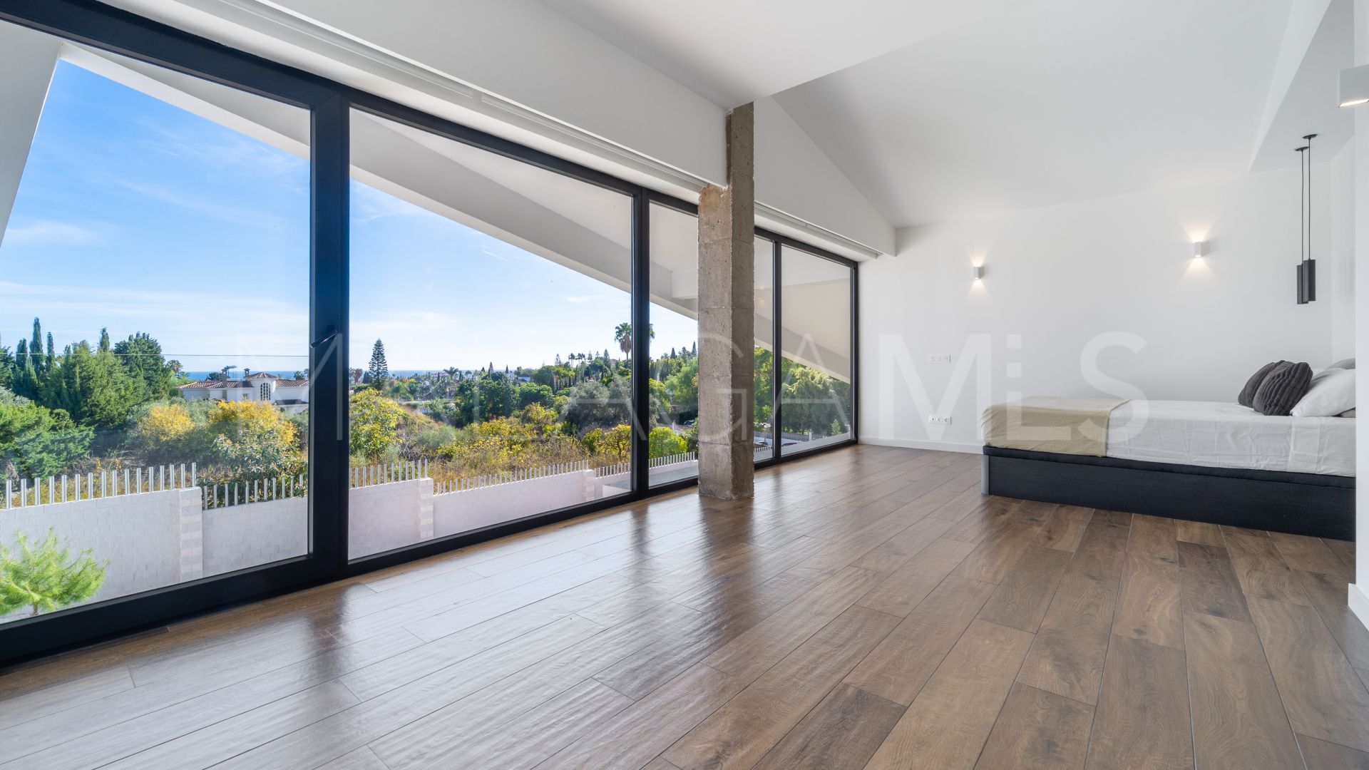 Villa for sale in Bel Air