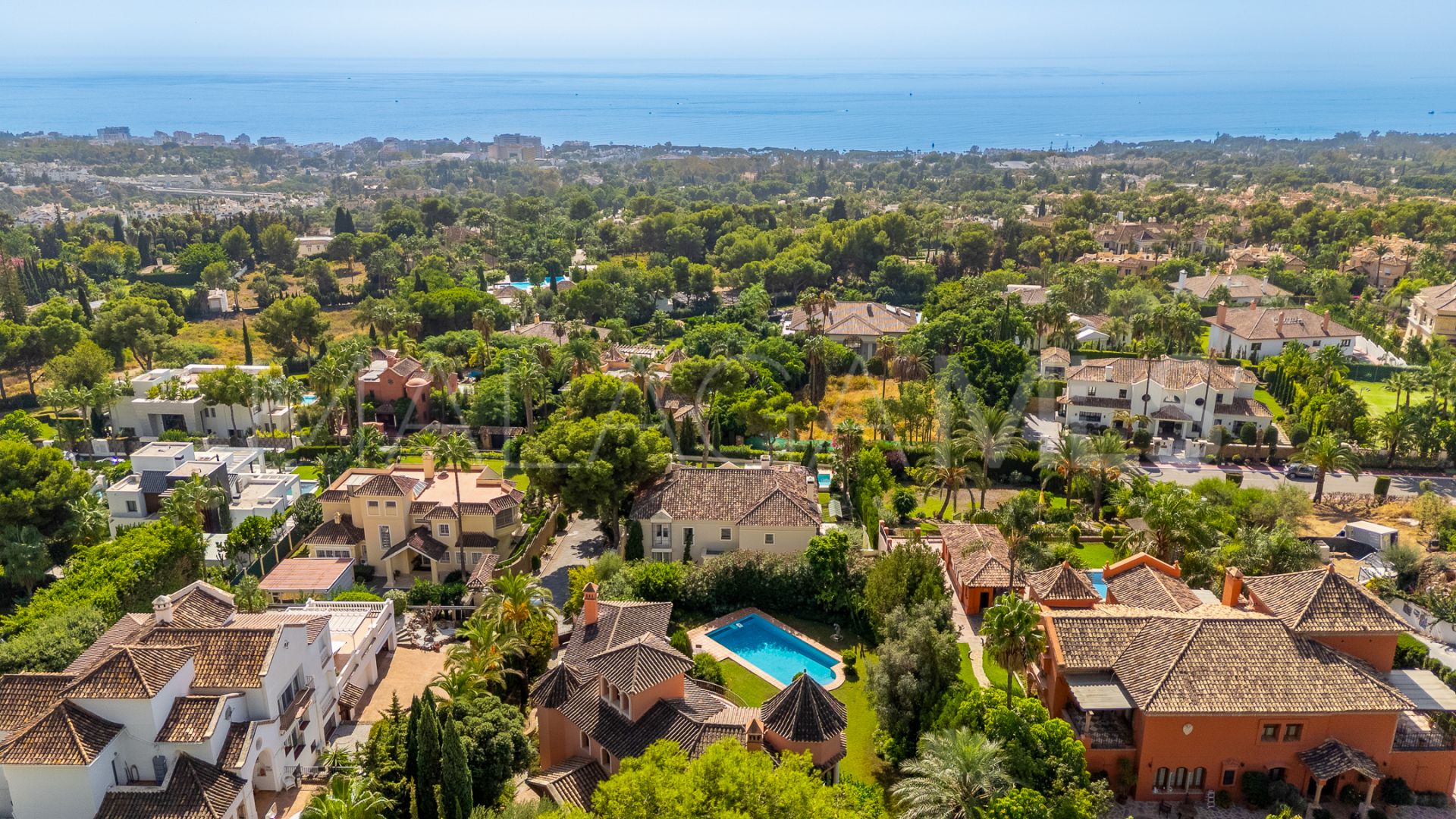 Villa for sale in Sierra Blanca