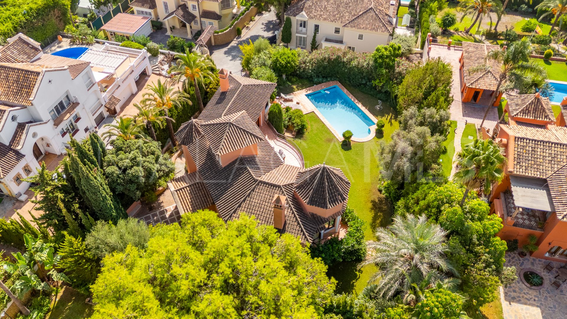 Villa for sale in Sierra Blanca