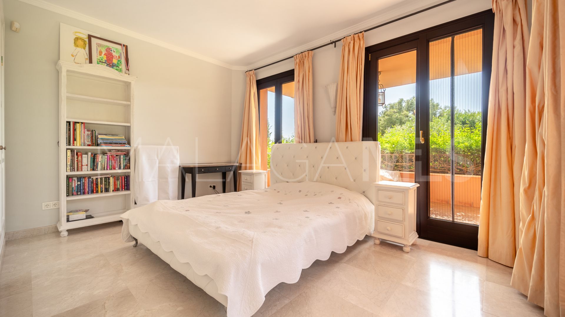 Villa for sale in Sierra Blanca