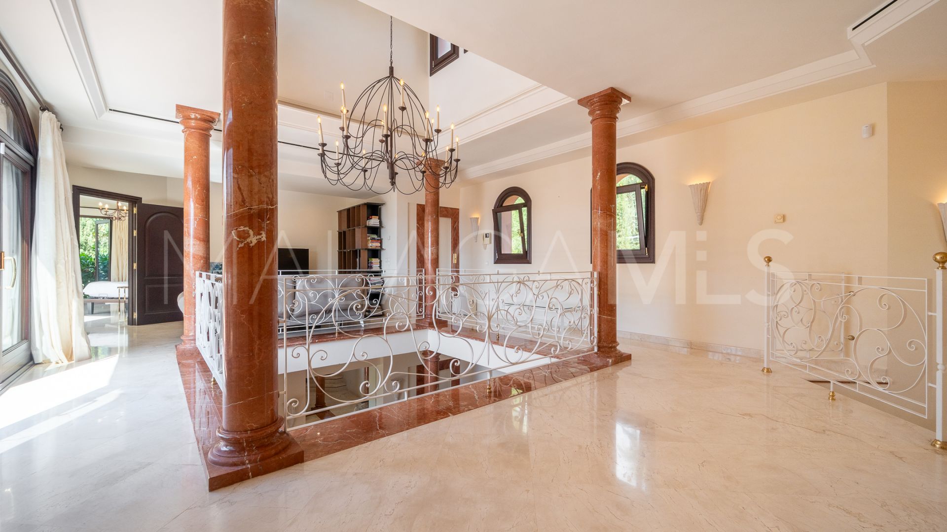 Villa for sale in Sierra Blanca