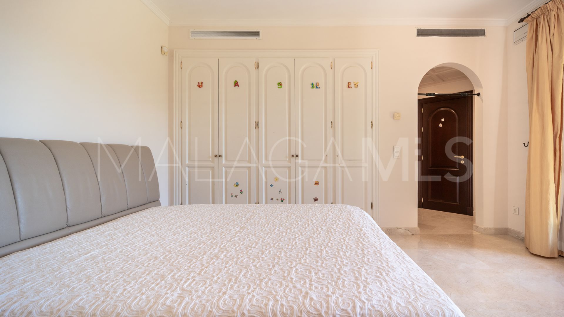 Villa for sale in Sierra Blanca