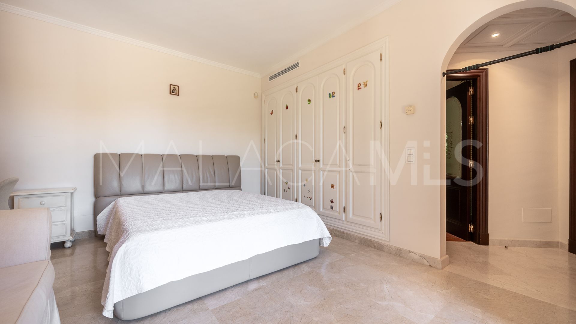 Villa for sale in Sierra Blanca