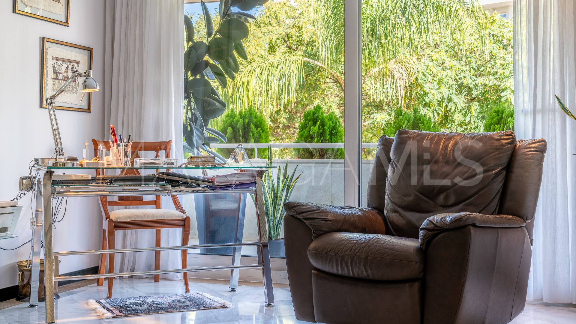 Apartamento a la venta in Playa de la Fontanilla with 4 bedrooms