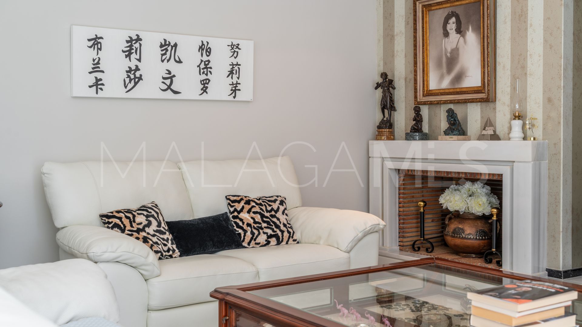 Apartamento a la venta in Playa de la Fontanilla with 4 bedrooms