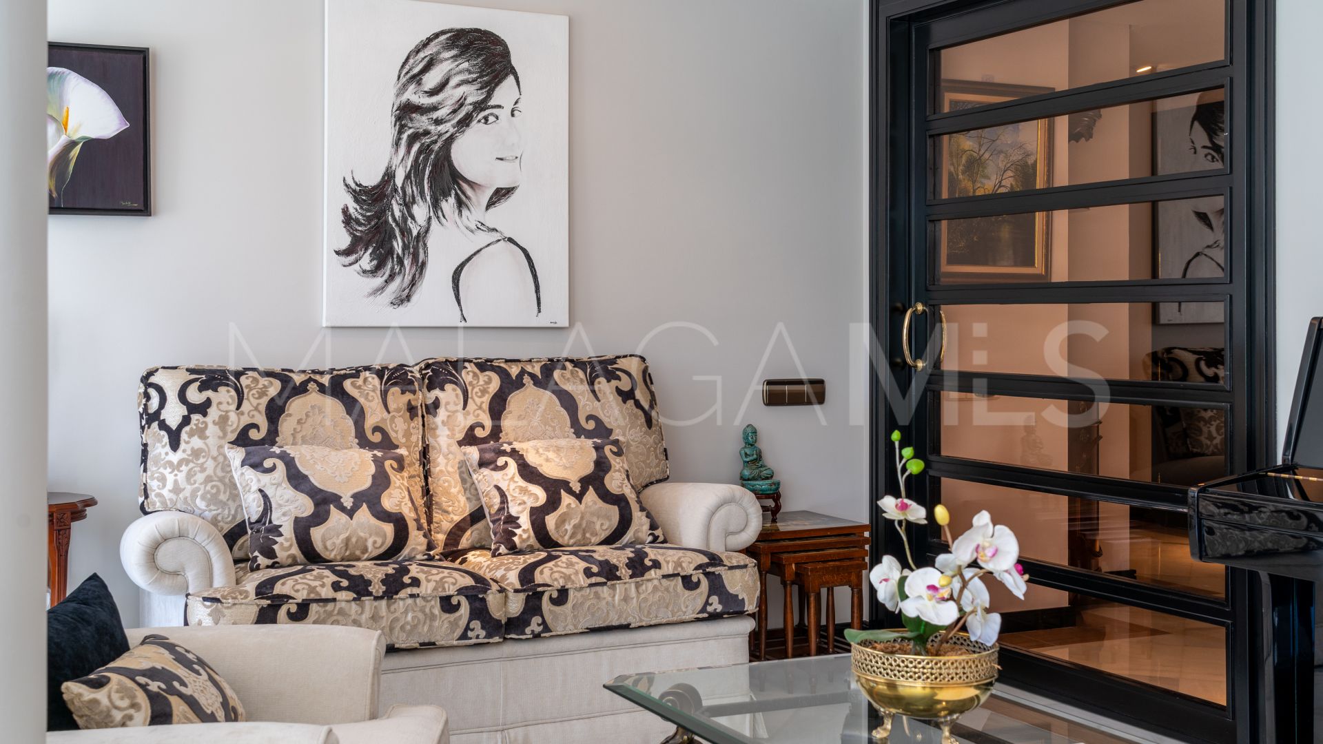 Apartamento a la venta in Playa de la Fontanilla with 4 bedrooms