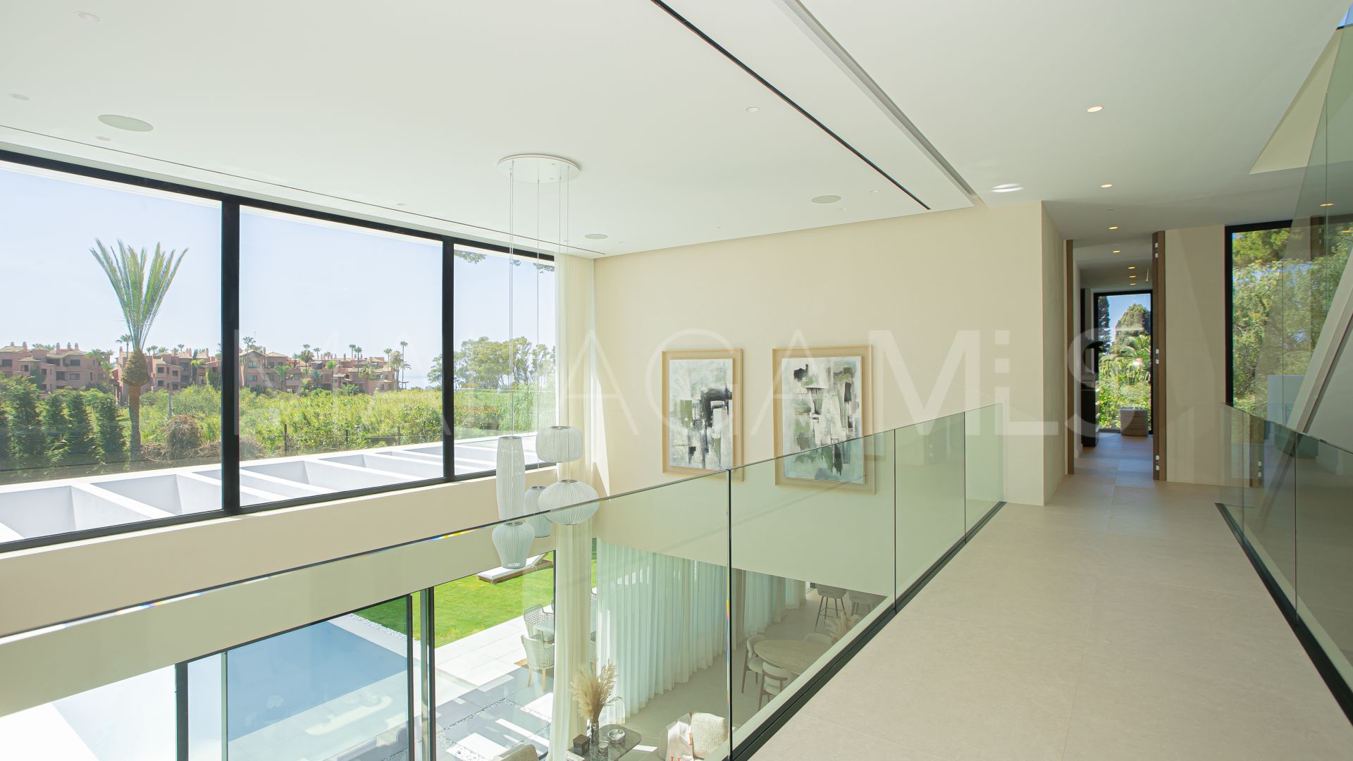Villa for sale in Los Monteros