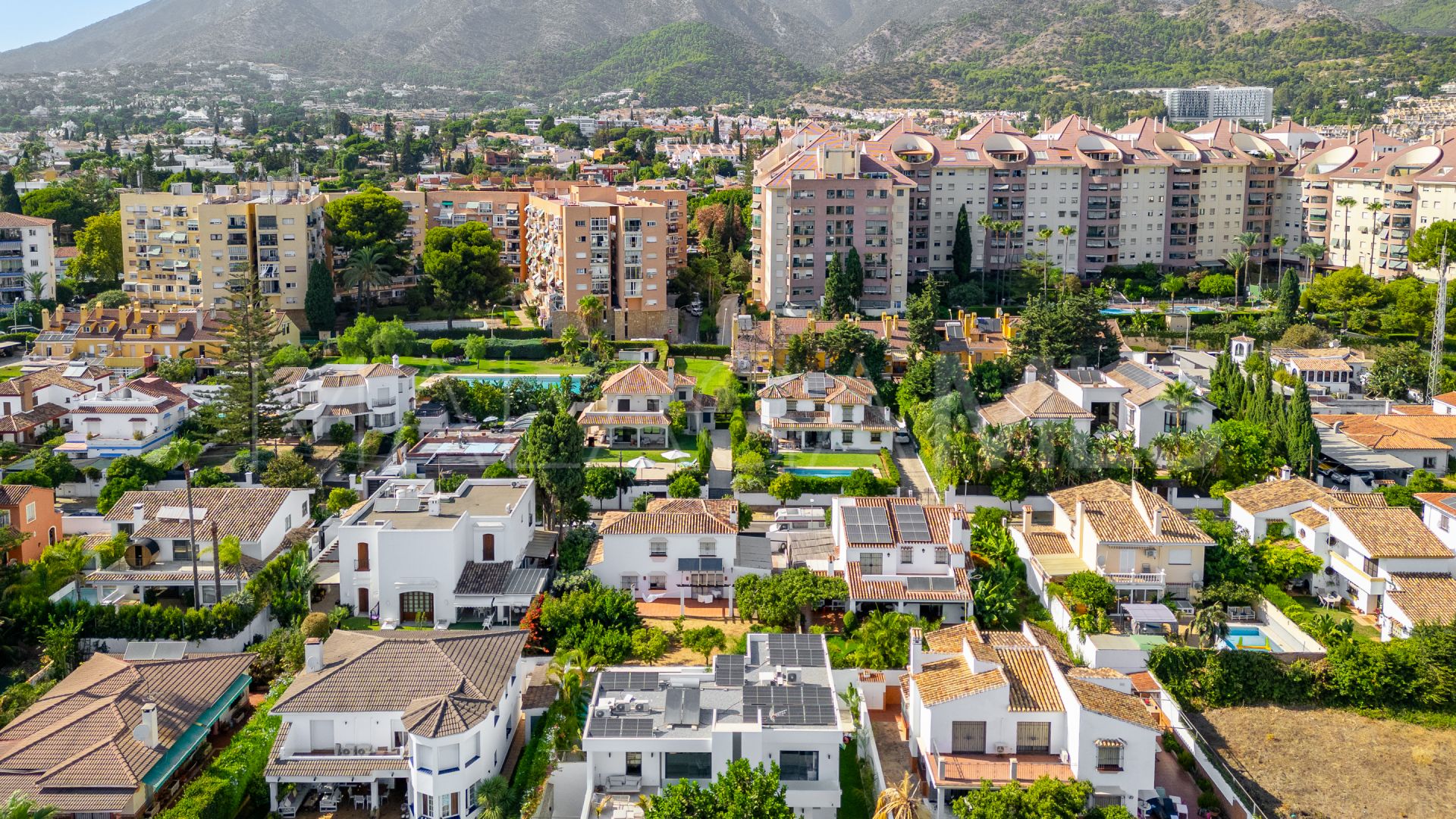 Villa for sale in Marbella Centro