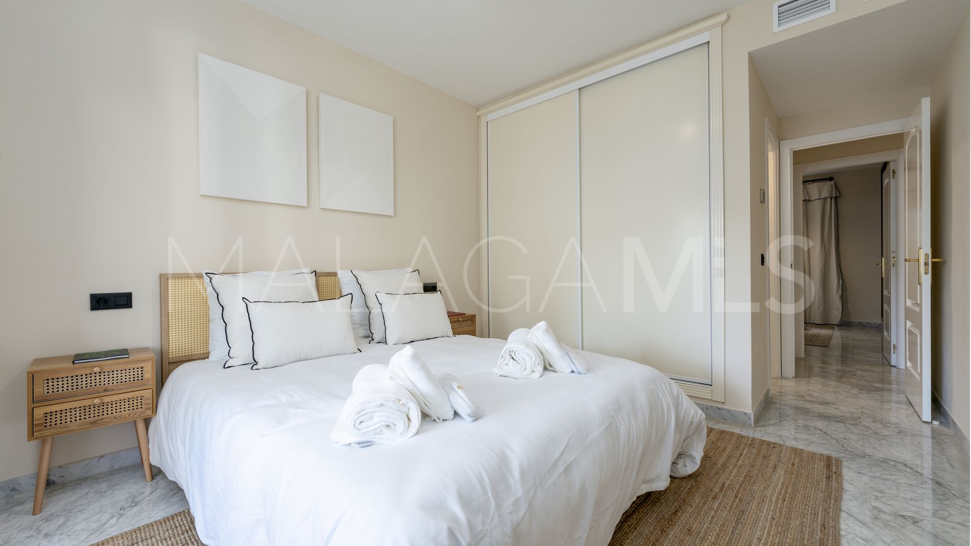 4 bedrooms apartment in Playa Rocio for sale