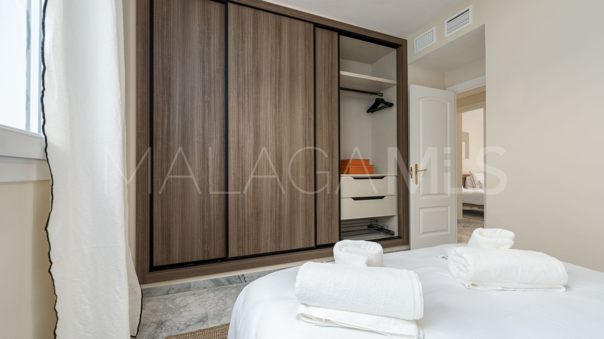 4 bedrooms apartment in Playa Rocio for sale