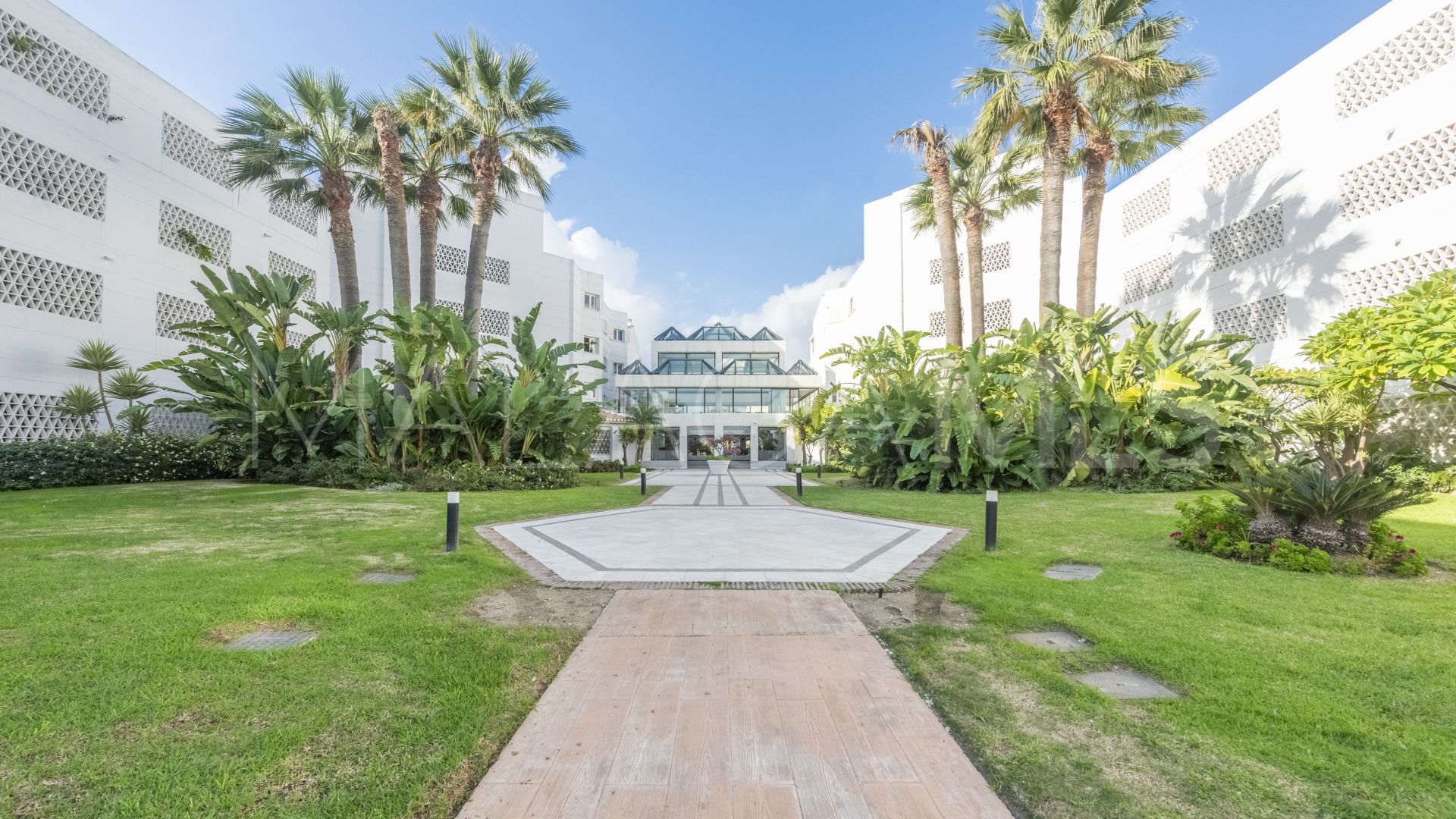 4 bedrooms apartment in Playa Rocio for sale