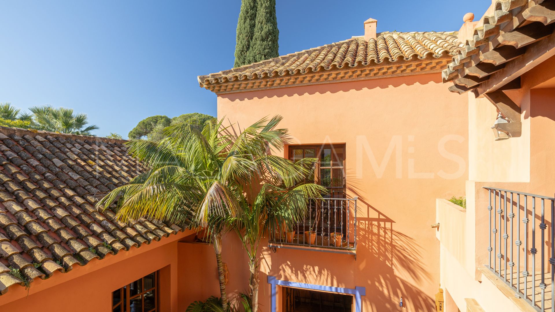 Villa for sale in El Higueral