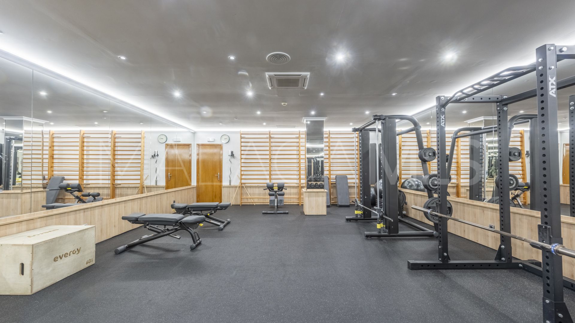 El Embrujo Banús, atico duplex a la venta