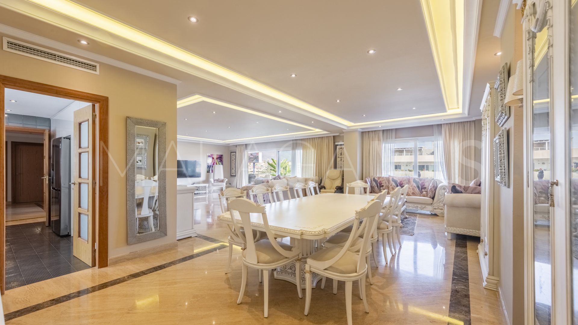 El Embrujo Banús, atico duplex a la venta