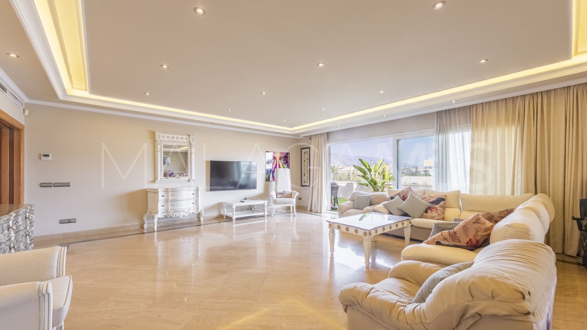 El Embrujo Banús, atico duplex a la venta