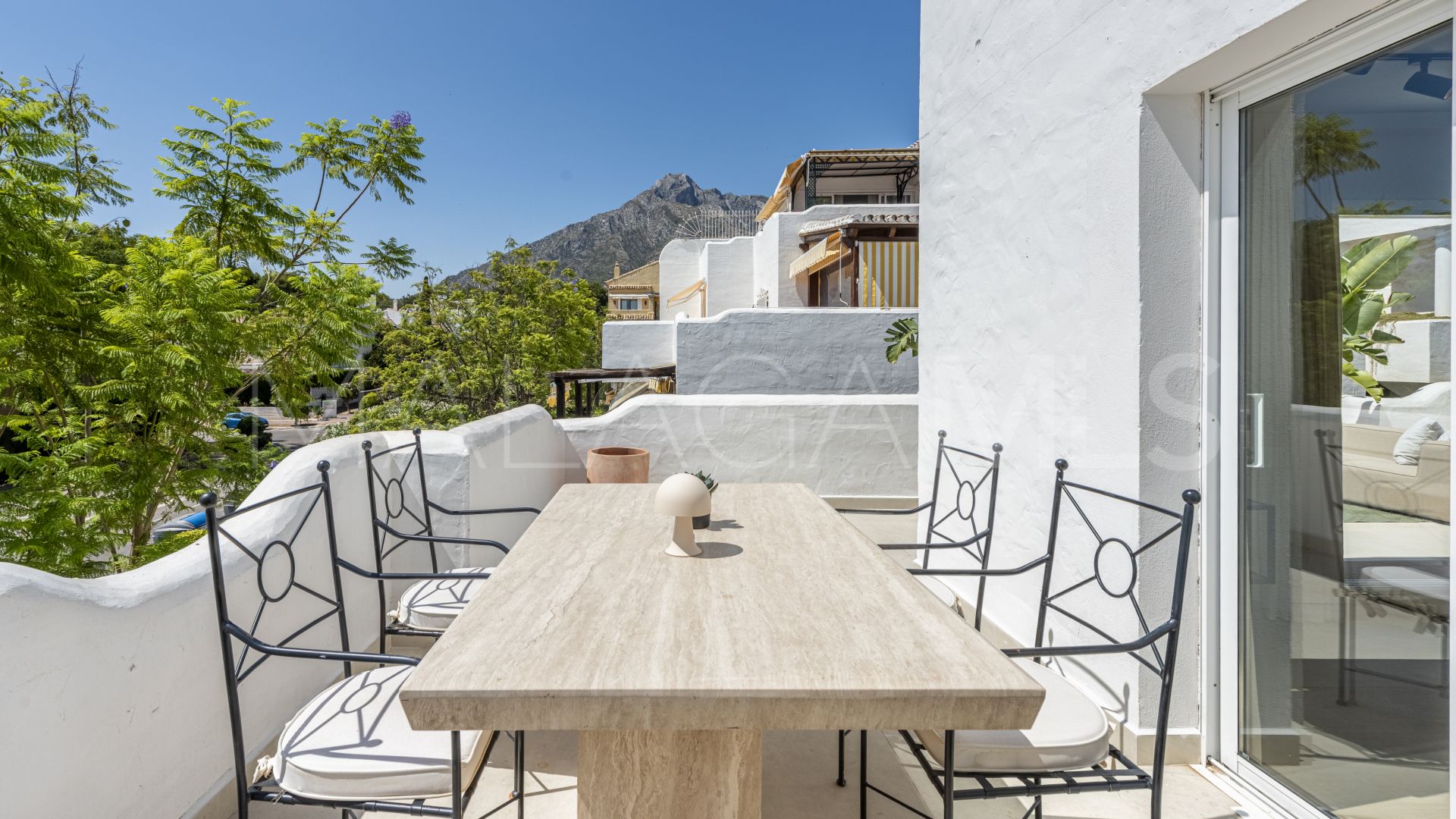 Zweistöckiges penthouse for sale in Jardines de Sierra Blanca