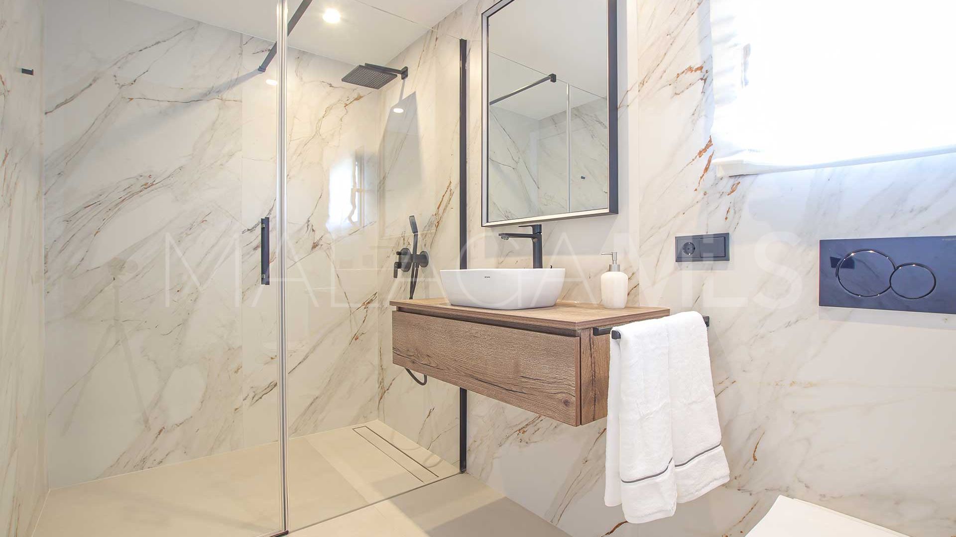 Villa for sale in Valle Romano