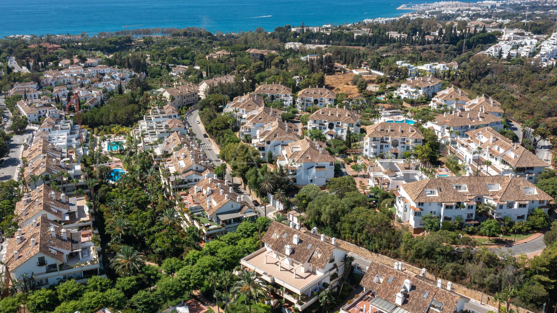 Duplex penthouse for sale in Lomas del Rey