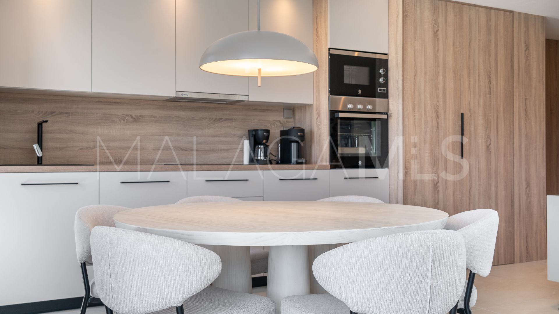 Duplex penthouse for sale in La Quinta with 3 bedrooms
