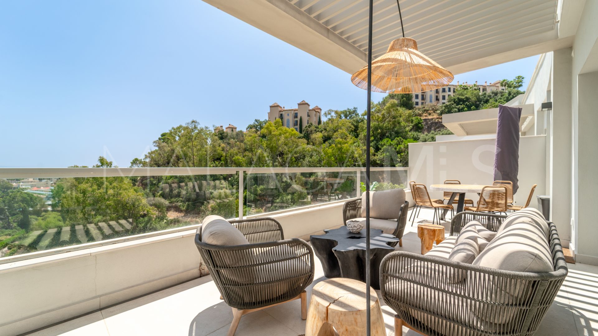 Duplex penthouse for sale in La Quinta with 3 bedrooms