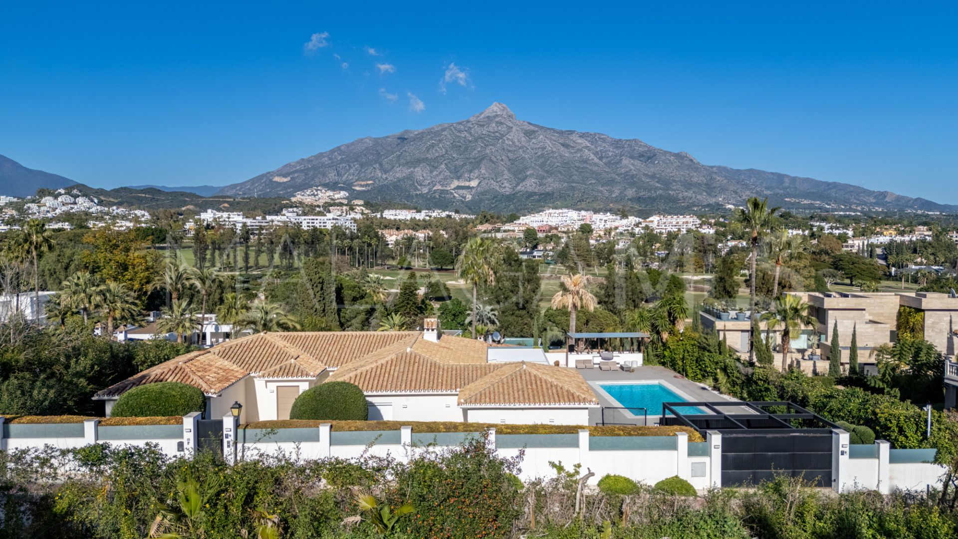 Nueva Andalucia, parcela a la venta
