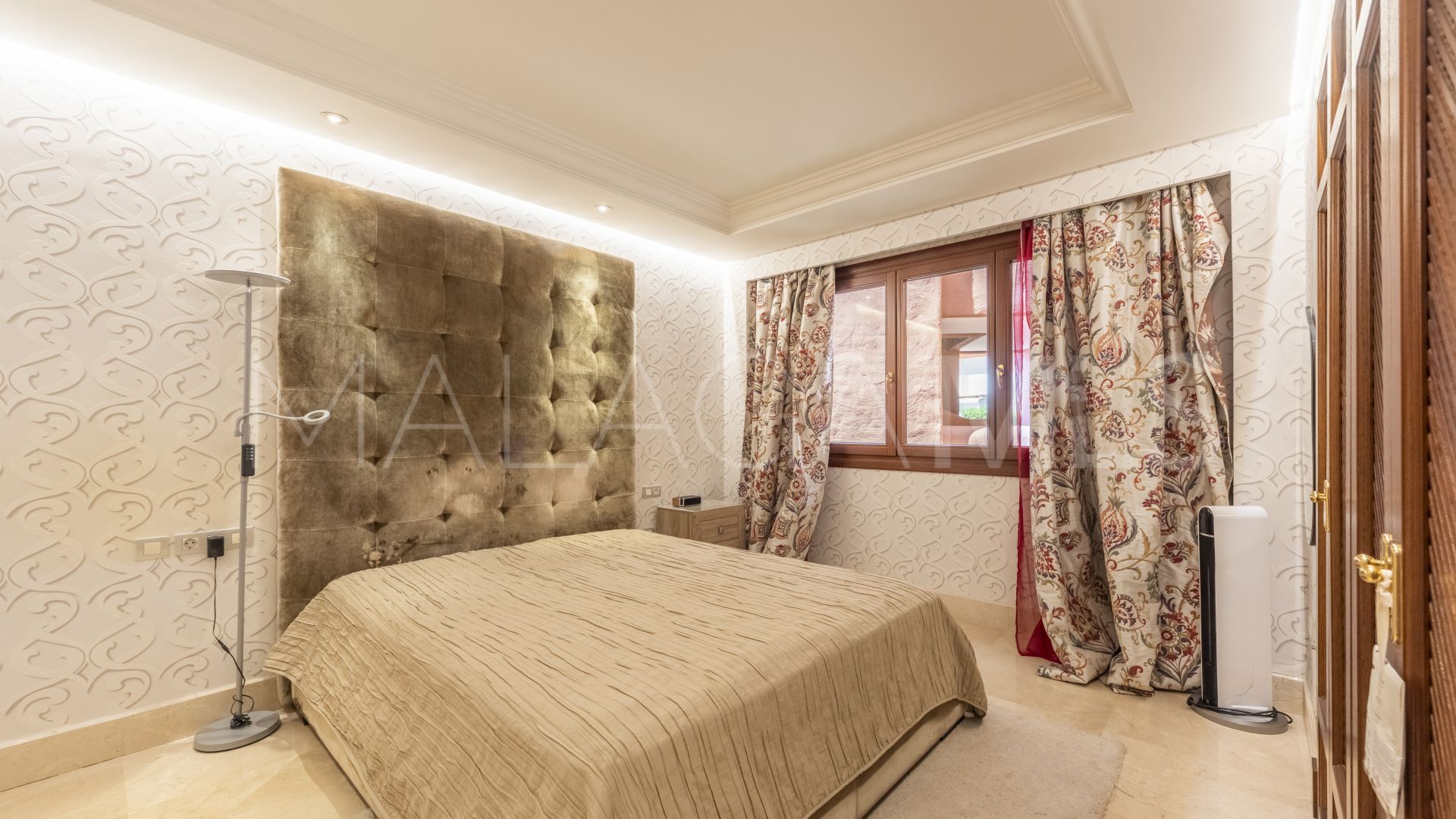 Ground floor apartment for sale in Mar Azul with 4 bedrooms