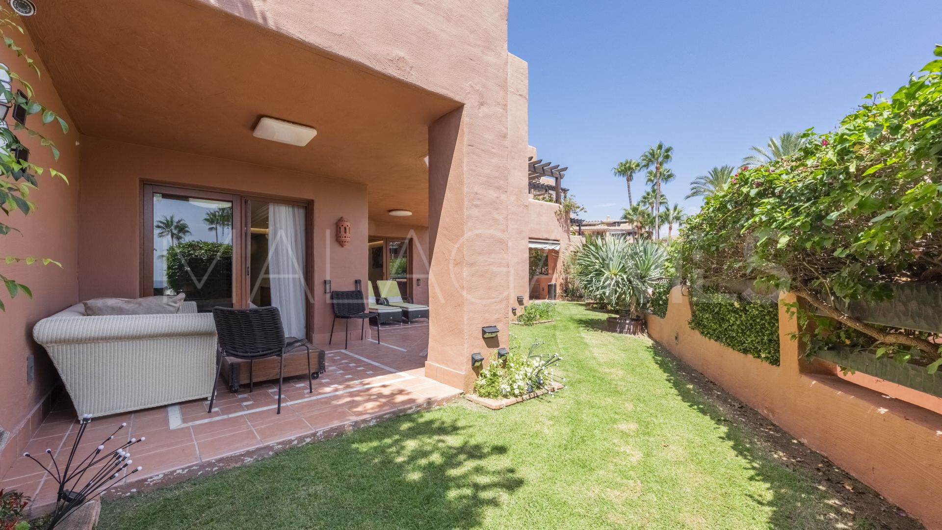 Ground floor apartment for sale in Mar Azul with 4 bedrooms