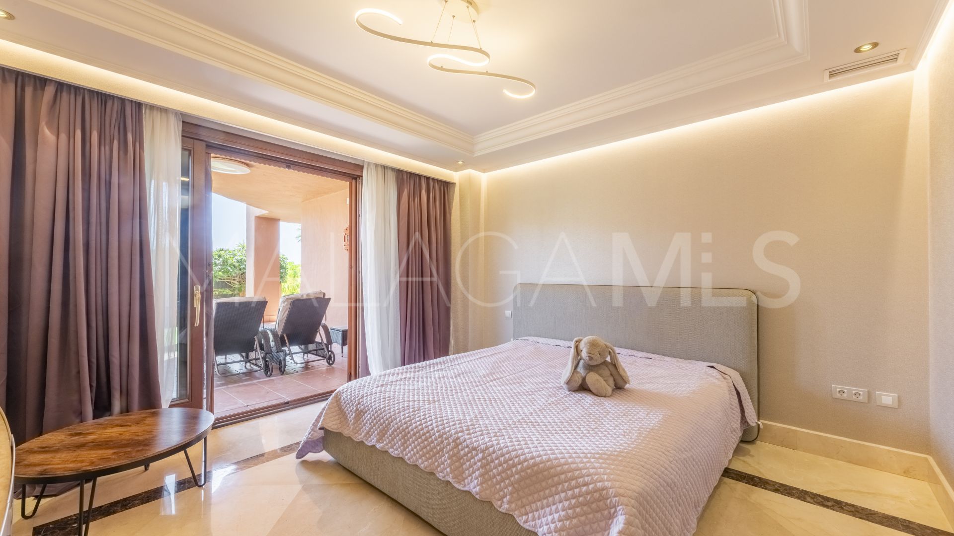 Ground floor apartment for sale in Mar Azul with 4 bedrooms