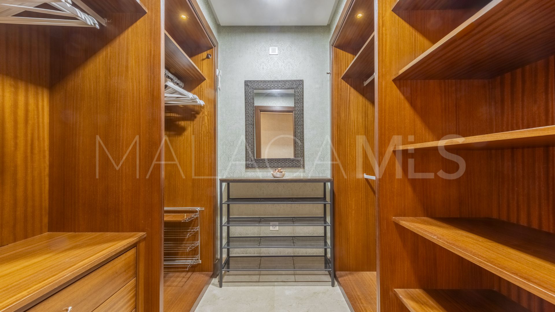 Ground floor apartment for sale in Mar Azul with 4 bedrooms