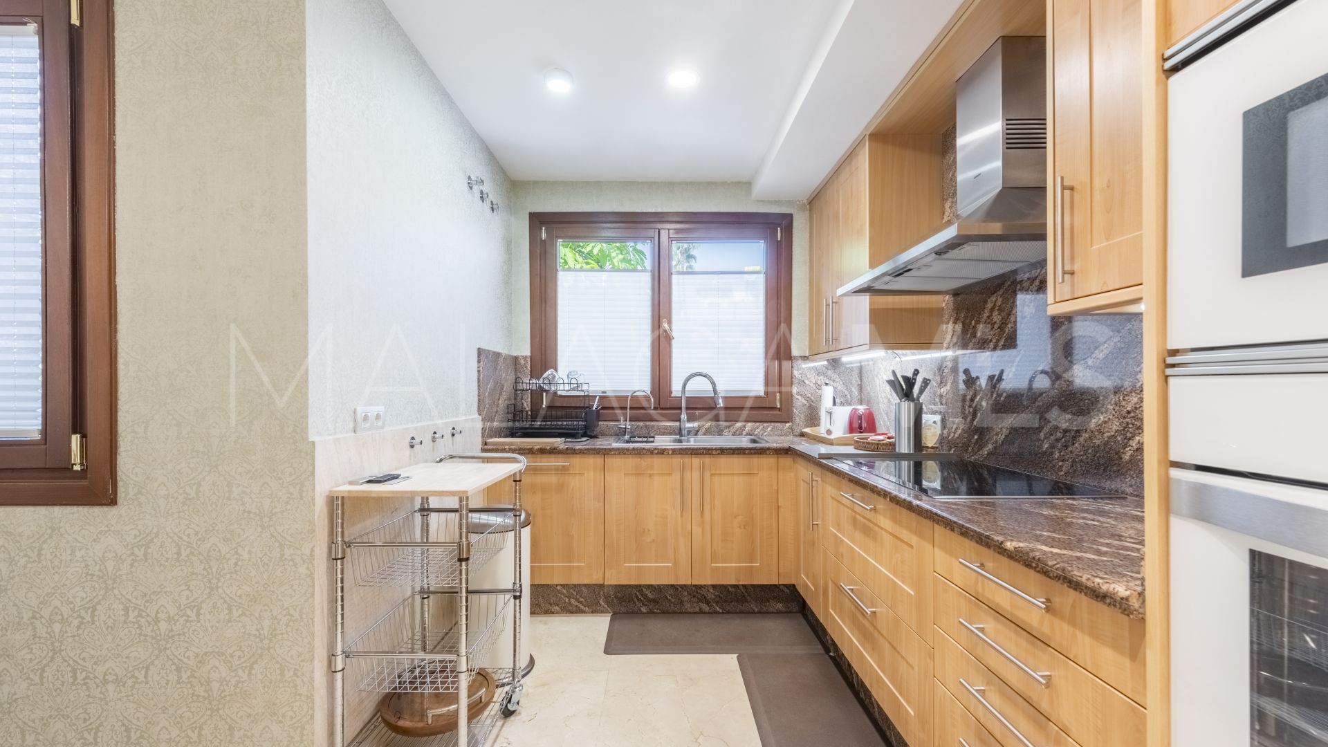 Ground floor apartment for sale in Mar Azul with 4 bedrooms