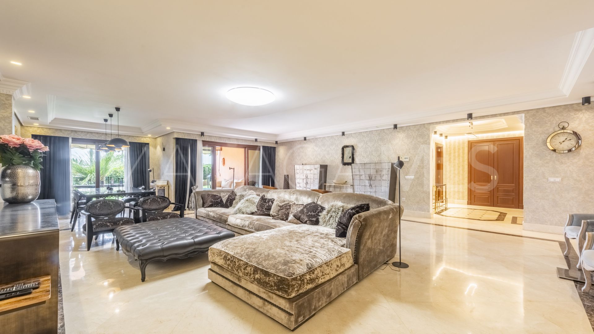 Ground floor apartment for sale in Mar Azul with 4 bedrooms