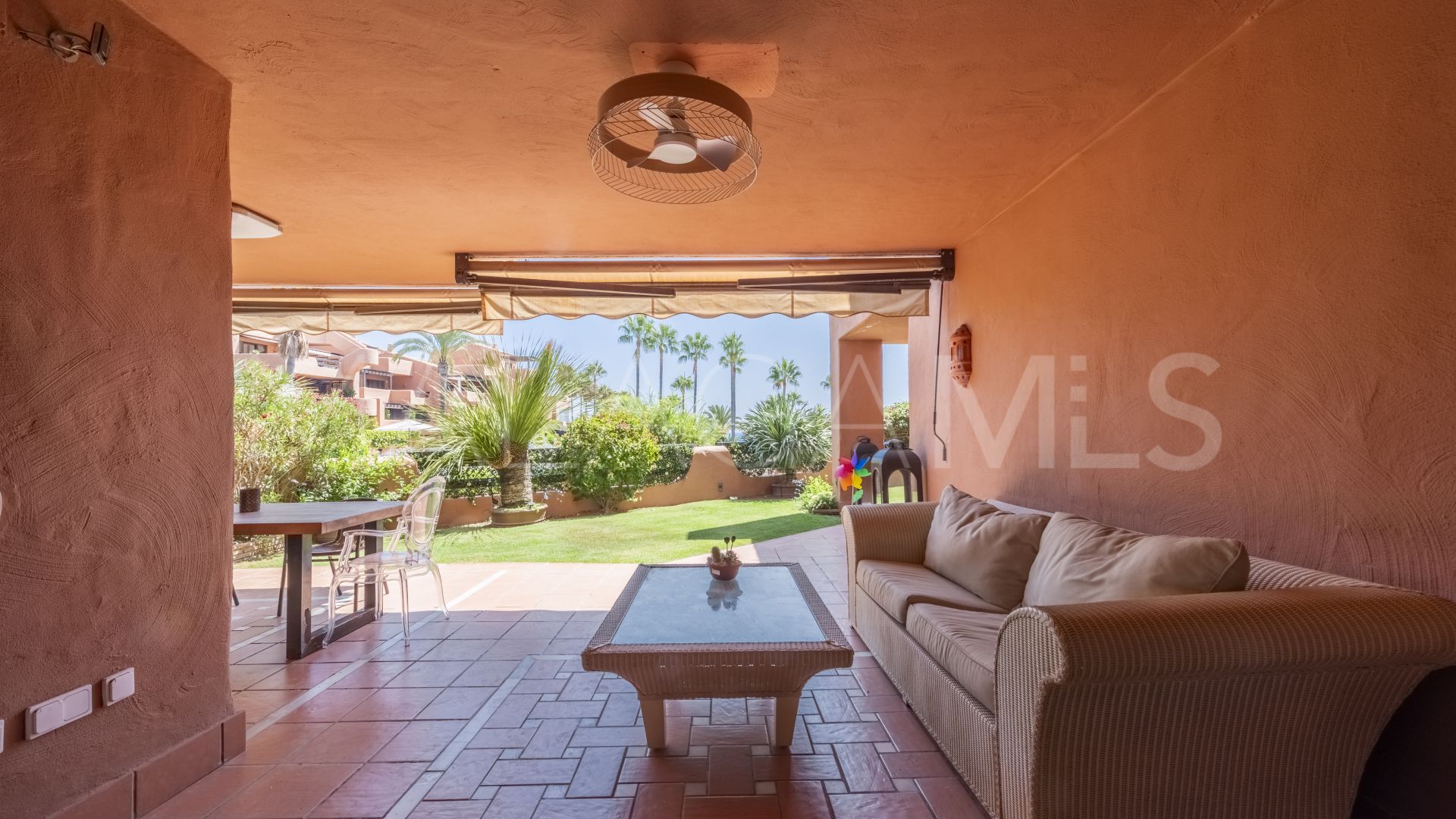 Ground floor apartment for sale in Mar Azul with 4 bedrooms