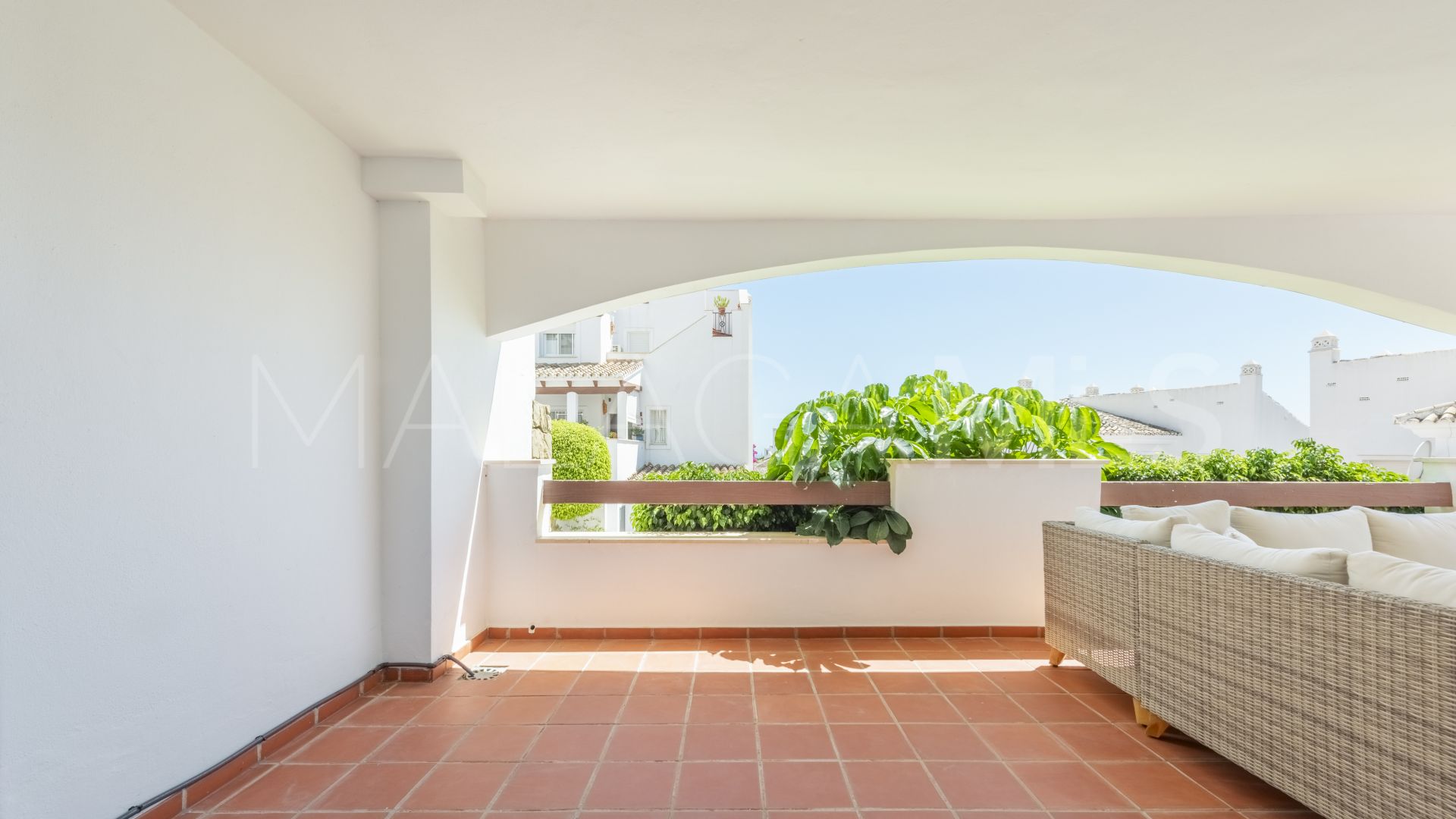 Buy apartamento with 2 bedrooms in Aloha Royal