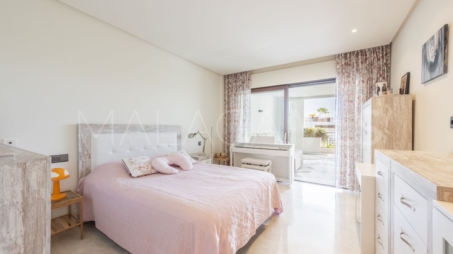 For sale apartment in Doncella Beach