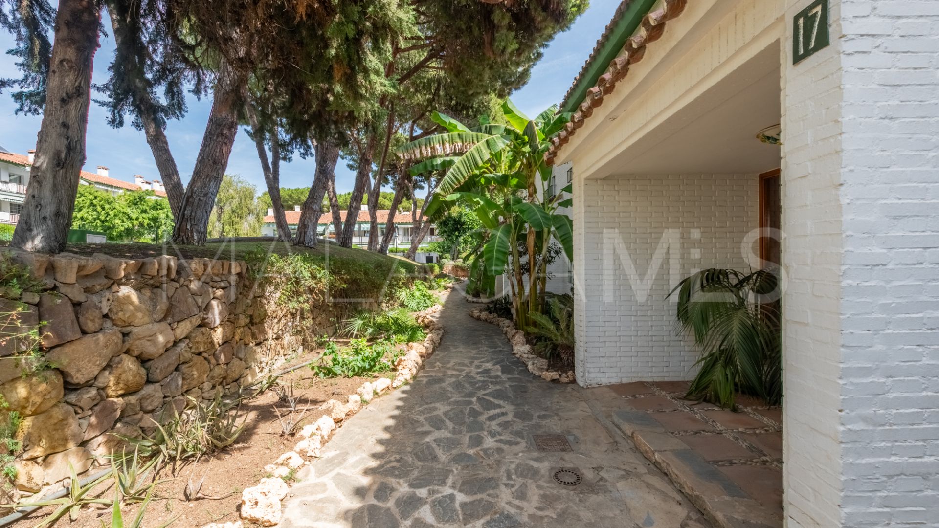 Se vende apartamento planta baja in Marberia