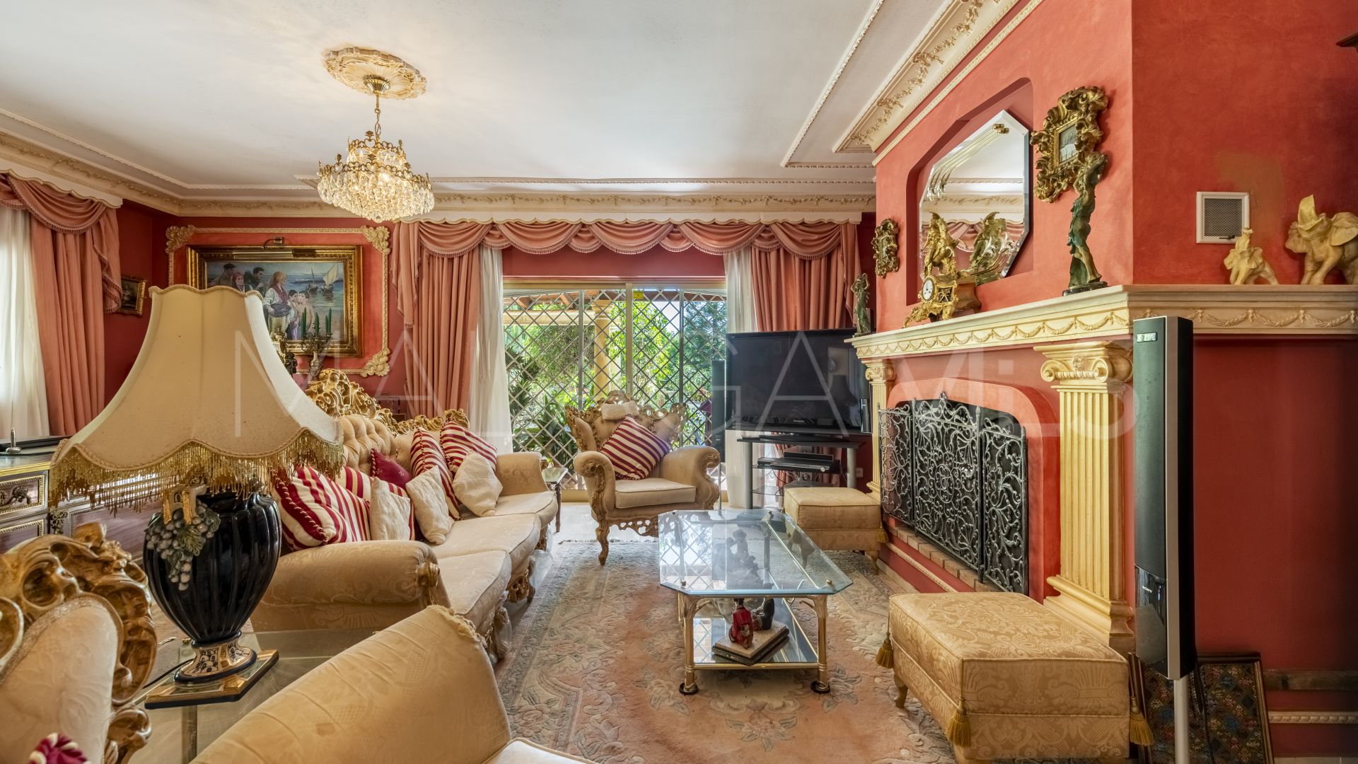 Villa jumelée for sale in Marbella Hill Club